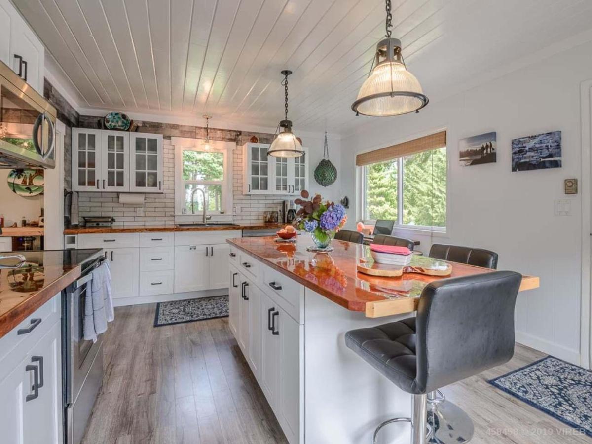 Woods End Landing Hotel Bamfield Luaran gambar