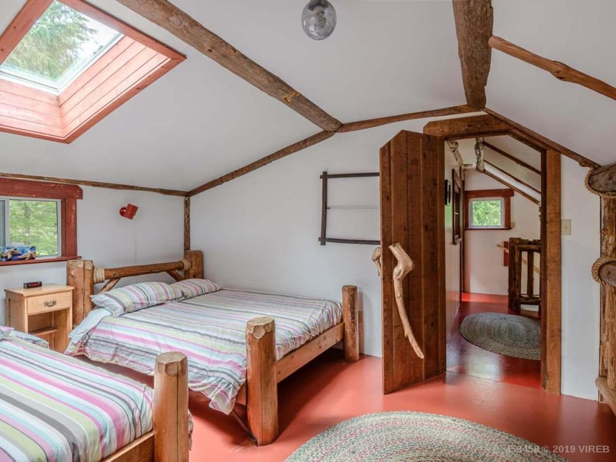 Woods End Landing Hotel Bamfield Luaran gambar